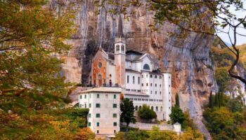 Santuario Madonna della Corona